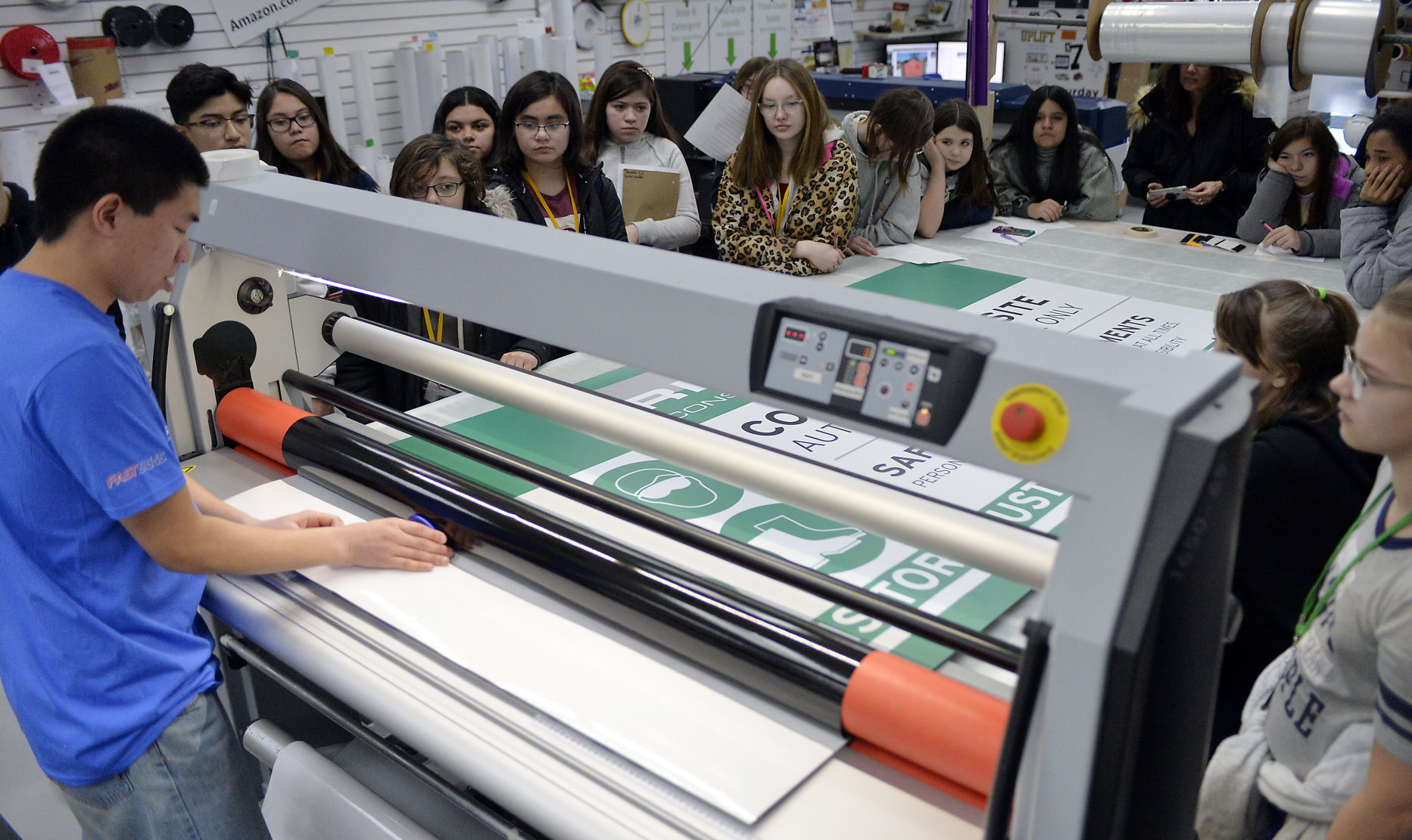 LINCOLN STUDENTS TOUR BUSINESS